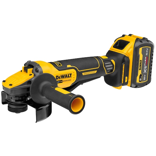 Angle view Brushless 18V XR 125mm cordless angle grinder with FlexVolt 6AH battery
